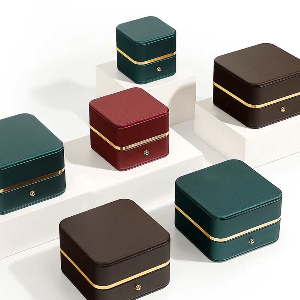 Caja de anillo cuadrada de cue - Bar Cart Gold reseña y precio